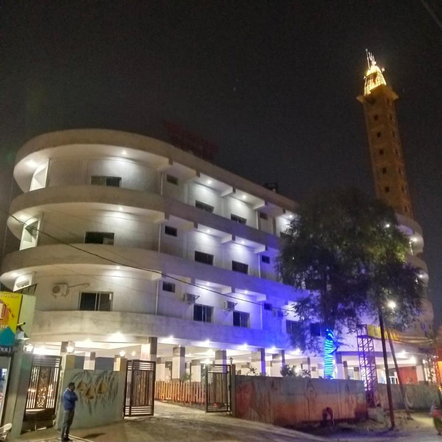 Hotel Shivanjali Palace อุจเจน ภายนอก รูปภาพ